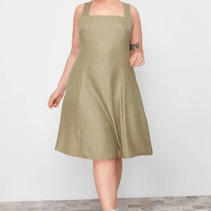 Golden Dress Chic
